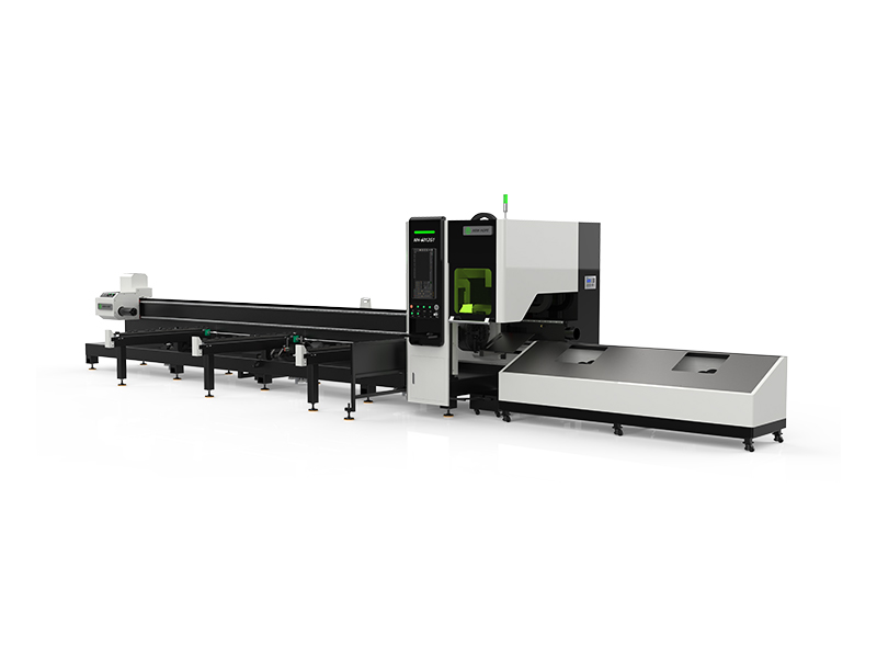 Side-mounted pipe cutting machine